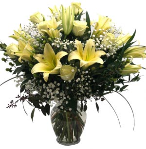 White Break Sympathy Arrangement in Miami, FL | FLOWERTOPIA White Break Sympathy Arrangement in Miami, FL | FLOWERTOPIA