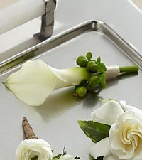 WHITE CALLY BOUQUET WEDDING