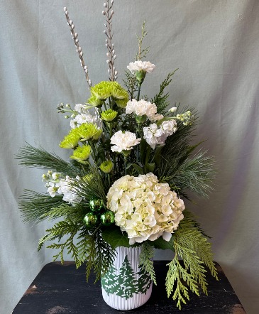 White Christmas  in La Grande, OR | FITZGERALD FLOWERS