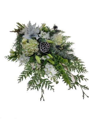 White Christmas Hand Tie Bouquet