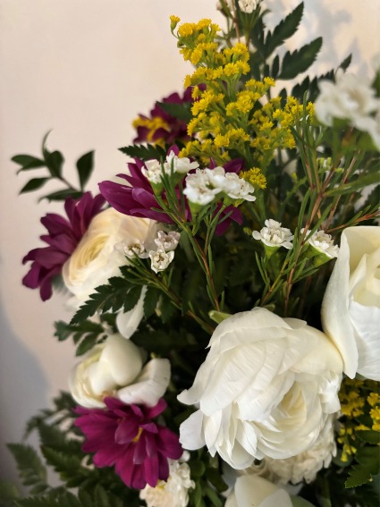 White Combo / Daisy Accent