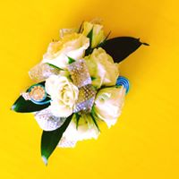 White Corsage Body flowers