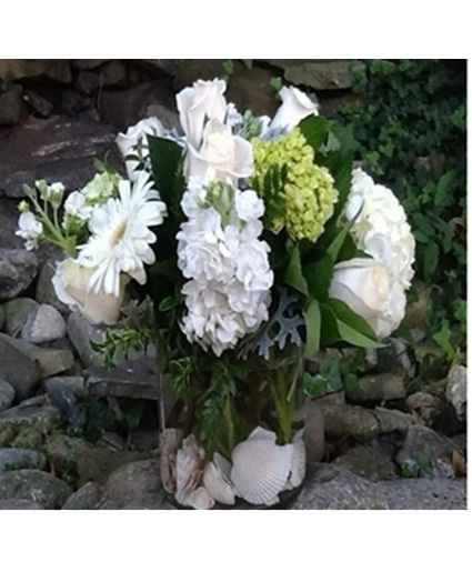 White Delight Fresh Arrangement