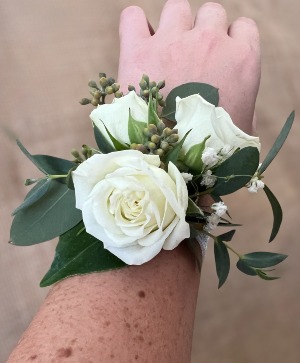 White & Euc Corsage 