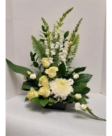 White Expression  in Tottenham, ON | TOTTENHAM FLOWERS & GIFTS