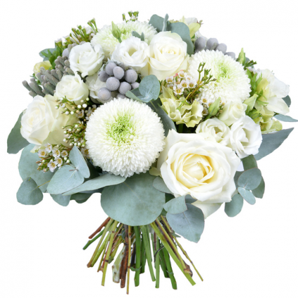 white & greay bouquet centerpiece