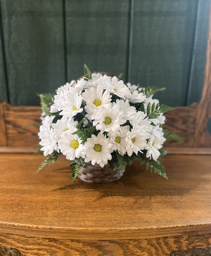White Meadow Daisy Basket 