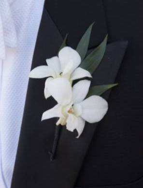 WHITE ORCHID BOUTONNIERE