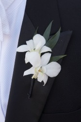 WHITE ORCHID BOUTONNIERE 