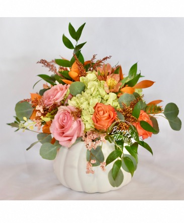 White ceramic Pumpkin  in Chehalis, WA | BENNY'S FLORIST & GREENHOUSE