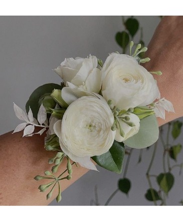 White Romance Corsage  White Romance in Tiffin, OH | Rose Leaf Flowers
