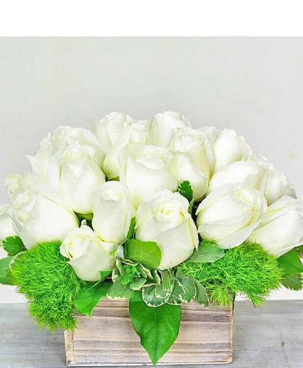 white rose centerpiece 