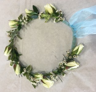 White rose head piece