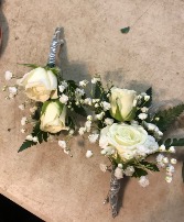 White roses Boutonniere 