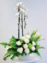 White Serenity floral arrangement