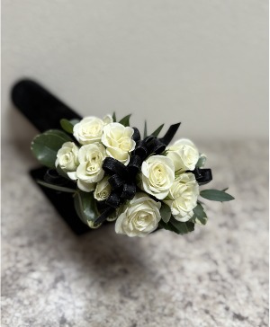  Prom Corsage - Florists Pick Designers Choice
