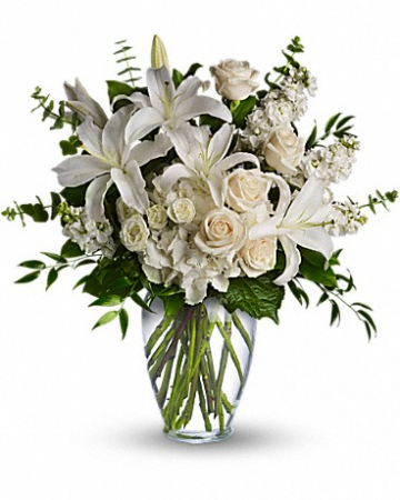 White on White vase arrangement in Edmonton, AB | PETALS ON THE TRAIL White on White vase arrangement in Edmonton, AB | PETALS ON THE TRAIL