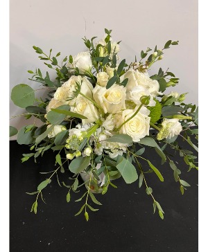 White wedding bouqet 