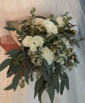 white wedding Bouquet