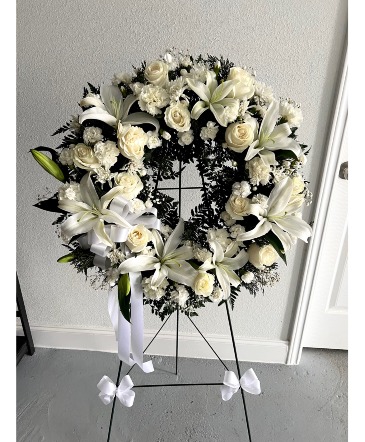 White Wreath Funeral in Highlands, TX | Alma's Flowers
