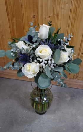 White/Blue/Euc Bouquet 