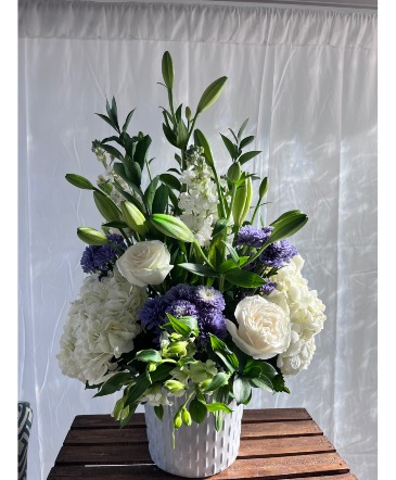 Whites and Blues   in Aurora, ON | Petal Me Sugar Florist