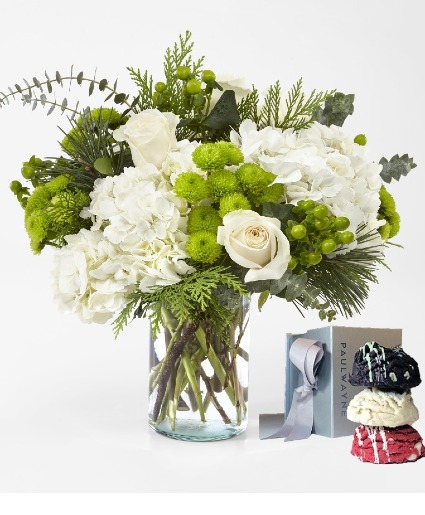 Wilsons Let It Snow Bouquet and Cookie Set 