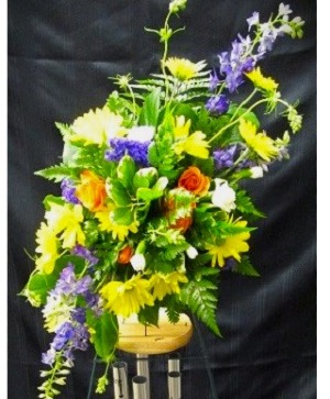 FLORAL ACCENT AND EASEL  ADD ON FOR WINDCHIME  SYMPATHY ARRANGEMENT