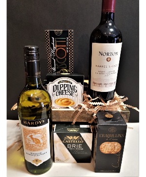 THE CLASSIC.  A WINE AND CHEESE GIFT