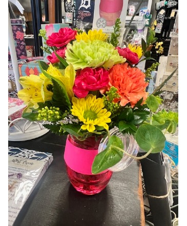 Wine Freeze Cup Arrangement Designer's Choice / Lid included in Portland, MI | COUNTRY CUPBOARD FLORAL Wine Freeze Cup Arrangement Designer's Choice / Lid included in Portland, MI | COUNTRY CUPBOARD FLORAL