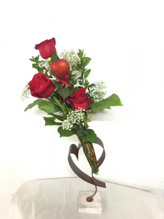 Winning her heart. Red Rose Arrangement
