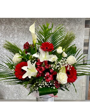 Winter Holiday Magic Bouquet  No vase 