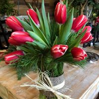 WINTER KISSES VASE