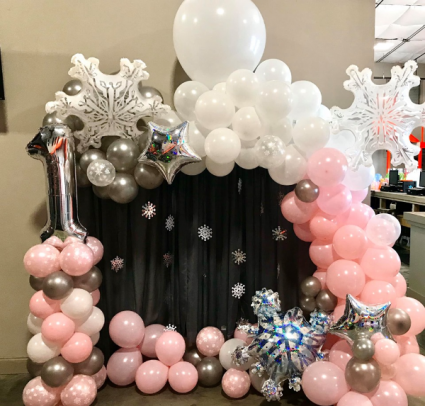 Kreatwow Winter Snowflake Party Decoration Pink 106Pcs Winter...