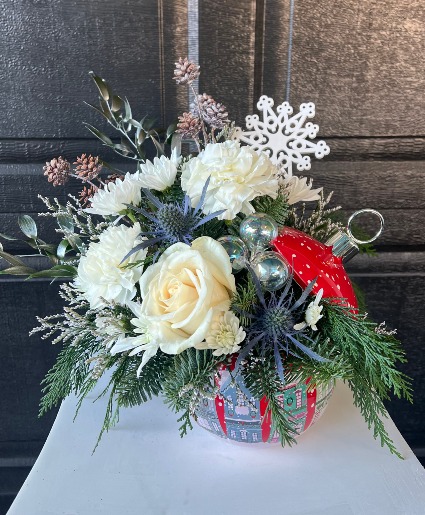 Winter Ornament Arrangement