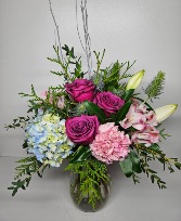  Winter Splash Flower Arrangement