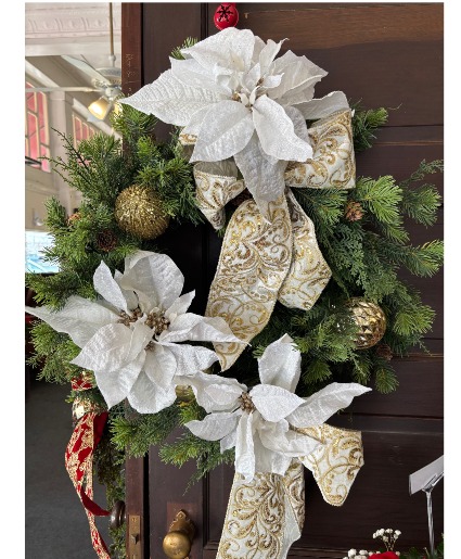 Winter White Aritifical Christmas Wreath  Gifts