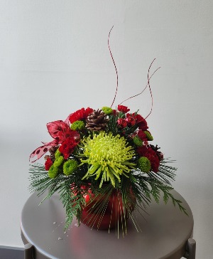 Wintergreen Wonder Ball  Fresh arrangement