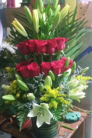 with love anniversary flowers