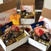 With Love from Wisconsin - SNACK Gift Box