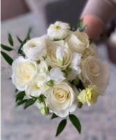 Wonderful White Handheld Bouquet