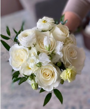 Wonderful White Handheld Bouquet