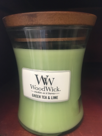 Wood Wick candle Green tea & lime 