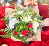 WOODLAND CHRISTMAS BOUQUET VASE READY WRAP