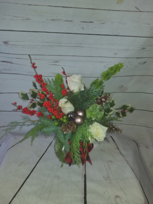 Woodland Christmas in Saint Charles, MO | THE ENCHANTED FLORIST Woodland Christmas in Saint Charles, MO | THE ENCHANTED FLORIST