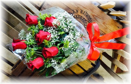  6 Red Roses Presentaion Bouquet * Pick Up Only *