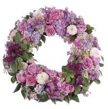 SS 22-Wreath of mixed flowers Flowers and colors may vary