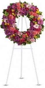 SS 19-Wreath of mixed flowers Flowers and colors may vary