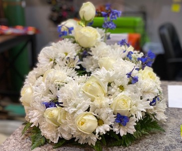 Wreath & Urn Bouquet  in Acworth, GA | Davis Flowers