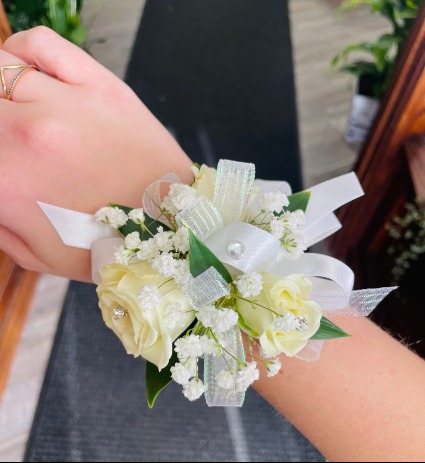 Wrist Corsage (white) 